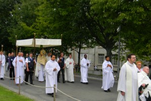 průvod eucharistický | Lourdes